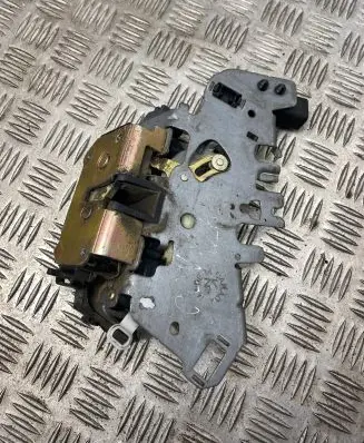 Chrysler Grand Voyager IV Rear door lock