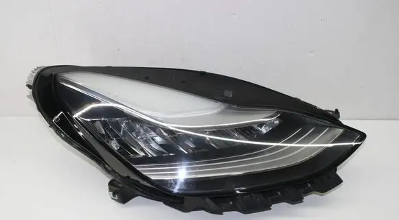 Tesla Model 3 Headlight/headlamp 107737200K
