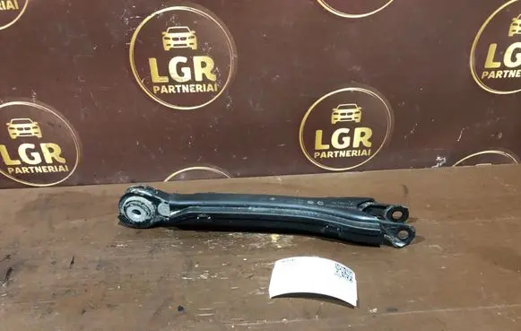 Mercedes-Benz C W204 Rear upper control arm/wishbone A2043521488