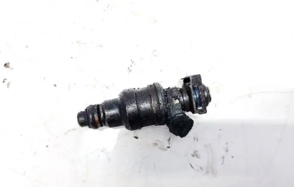 Hyundai Pony Fuel injector 3531022010 9250930006