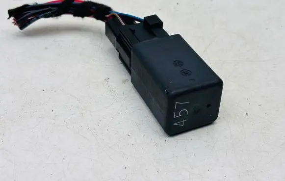 Audi A4 S4 B8 8K Glow plug pre-heat relay 038907281B 457