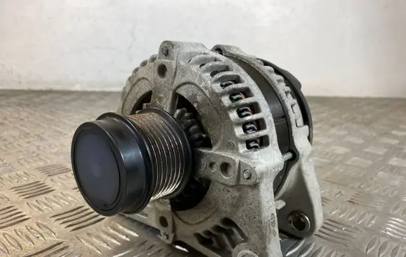 Suzuki Grand Vitara II Generator/alternator
