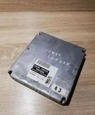Toyota Avensis Verso Engine control unit/module ECU 8966144300 1758005122