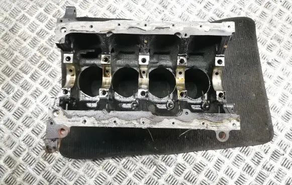 Mazda CX-7 Engine block LY81