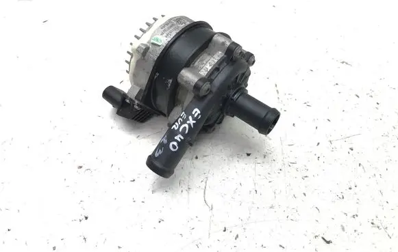 Volvo XC40 Electric auxiliary coolant/water pump 32339380 P32339380