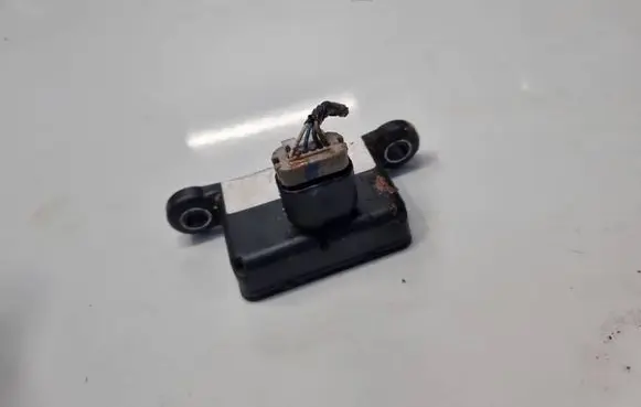 Chevrolet Orlando ESP acceleration yaw rate sensor 13578326