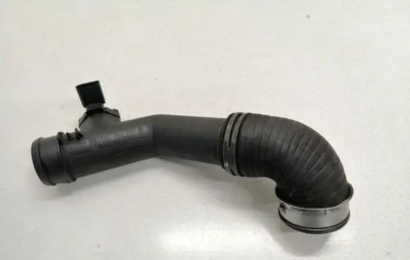 Ford Galaxy Intercooler hose/pipe XM216F074 7M0145957N
