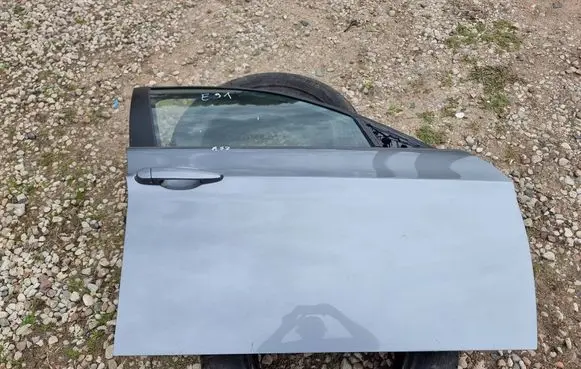 BMW 3 E90 E91 Front door A52