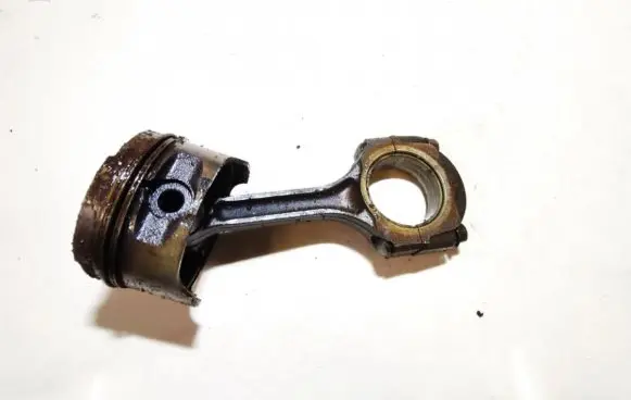 Renault Scenic I Piston with connecting rod
