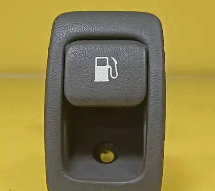 Hyundai Trajet Fuel tank opening switch 9355537000