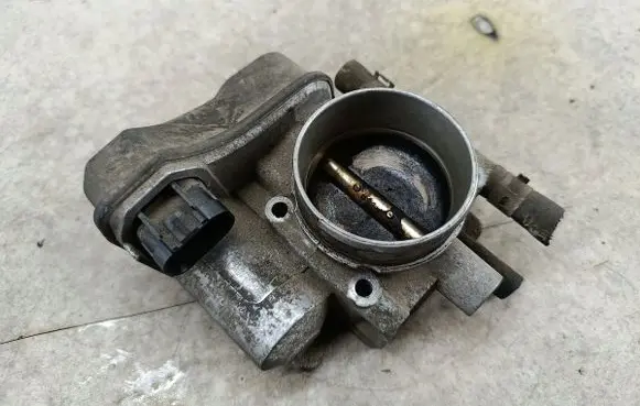 Opel Vectra C Throttle body valve 091285185WS91703