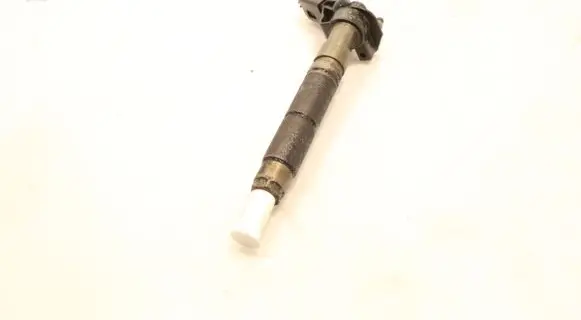 Mercedes-Benz C W204 Fuel injector 0445116026