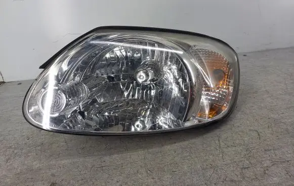 Hyundai Accent Headlight/headlamp 