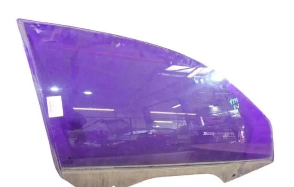 BMW 3 E46 Front door window glass four-door 