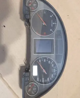 Audi A4 S4 B6 8E 8H Speedometer (instrument cluster)