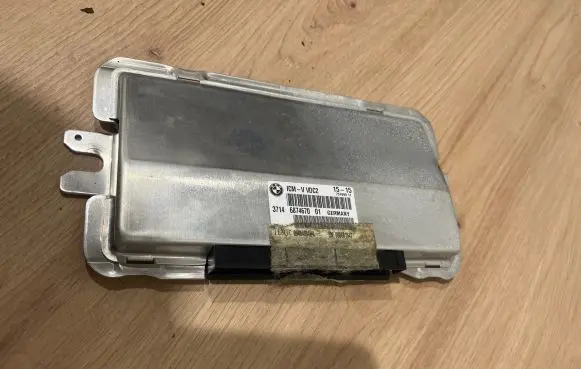 BMW 7 F01 F02 F03 F04 Other control units/modules 000681547 00404884H4 6874670