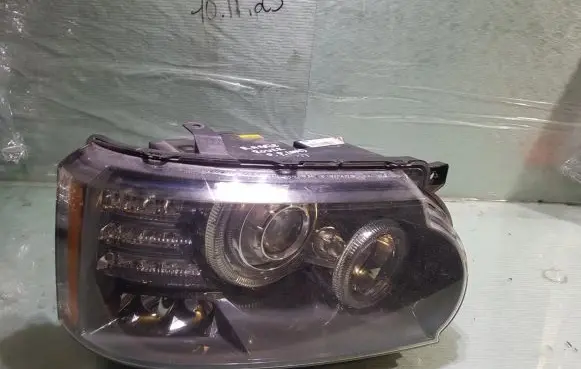 Land Rover Range Rover L322 Headlight/headlamp AH42-13W029-AB