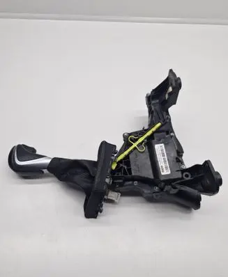BMW X1 F48 F49 Gear shifter/selector 25168666166 8666166