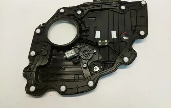 Rear window lifting mechanism without motor