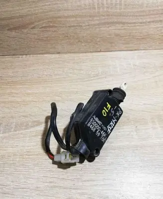 Mazda 323 F Central locking motor 8300004661
