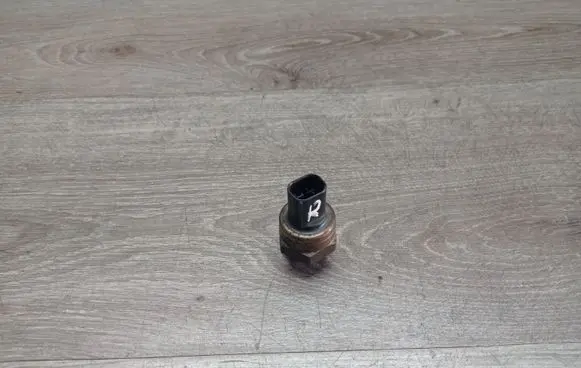 Volvo XC90 Brake power pressure regulator 