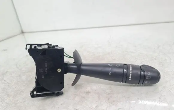 Renault Laguna II Wiper control stalk 8200012244