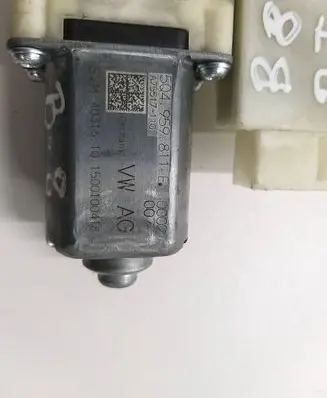 Volkswagen Passat Alltrack Rear door window regulator motor 5Q4959811E 15001004