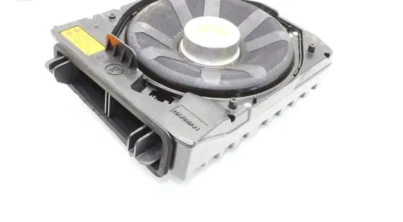 BMW 1 F40 Subwoofer speaker 2622666