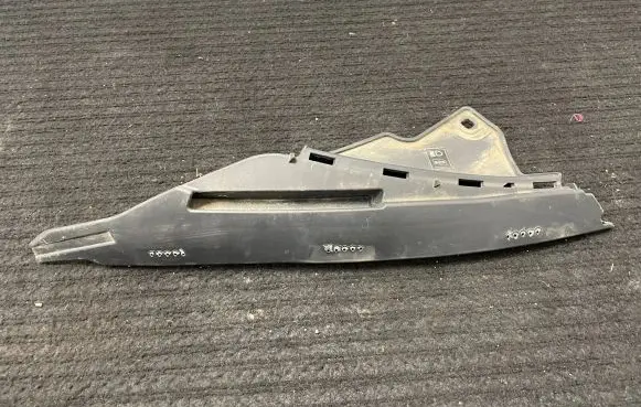 Mercedes-Benz B W247 Front bumper mounting bracket A2478853102