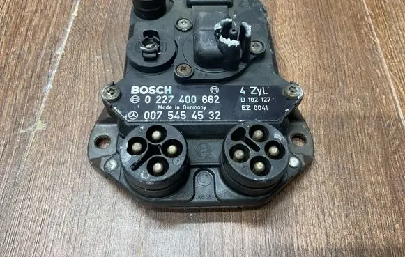 Mercedes-Benz E W124 Combustion control unit/module 0075454532 0227400662