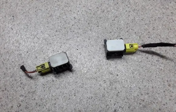 Mercedes-Benz ML W164 Airbag deployment crash/impact sensor 0038202826