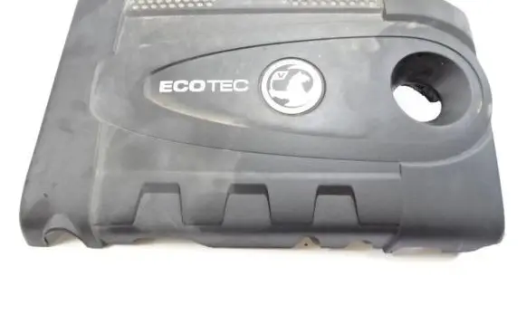 Opel Zafira C Engine cover (trim)