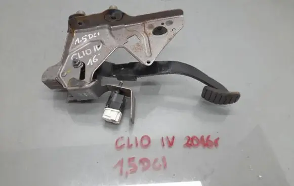 Renault Clio IV Brake pedal 0137144