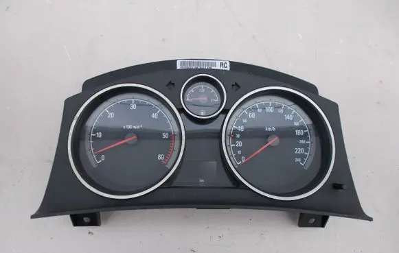 Opel Astra H Speedometer (instrument cluster) 13172012