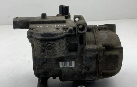 Toyota Auris 150 Air conditioning (A/C) compressor (pump) 0422000420