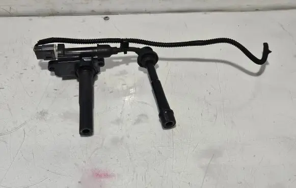 Suzuki Swift I High voltage ignition coil 83E156161027 83E15616