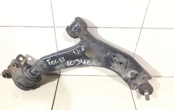 Ford Focus Front lower control arm/wishbone