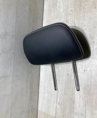Mercedes-Benz CLS C218 X218 Rear seat headrest 
