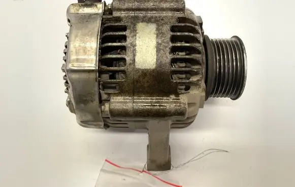 Toyota Land Cruiser (FJ75) Generator/alternator 