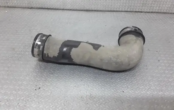 Skoda Octavia Mk2 (1Z) Intercooler hose/pipe 