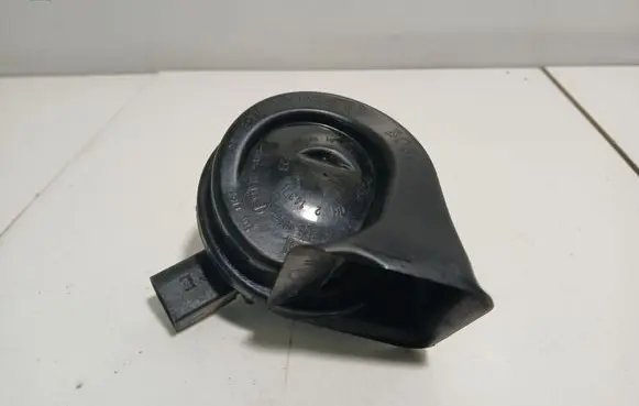 Volkswagen Golf V Horn signal 703881157
