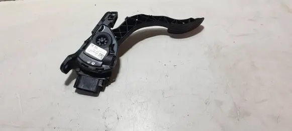 Volvo XC70 Accelerator throttle pedal 6G929F836AD 6PV00922000 04032010