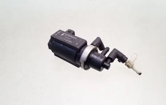 Audi A6 S6 C5 4B Turbo solenoid valve 059906627 72190322