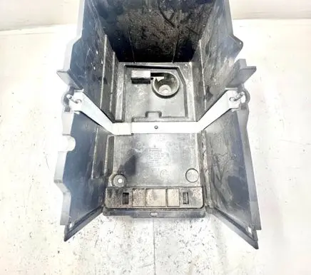 Ford Focus Battery box tray AM5110723AD EJTE10732AA