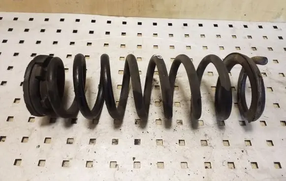 Hyundai i40 Rear coil spring