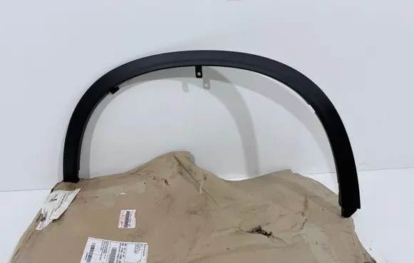 Suzuki Vitara (LY) Rear arch trim 7722154PO
