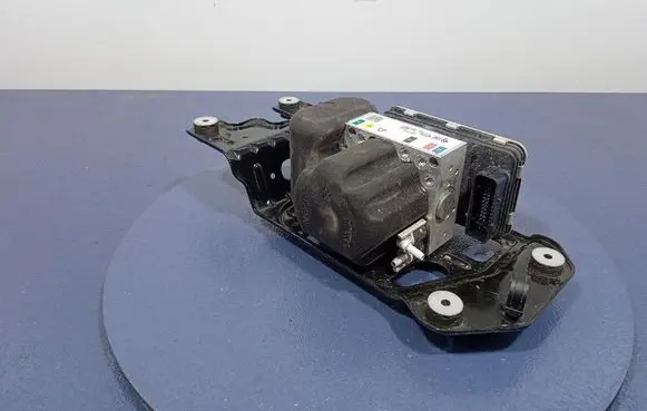BMW X6 M Air conditioning (A/C) compressor (pump) 5A08BC9