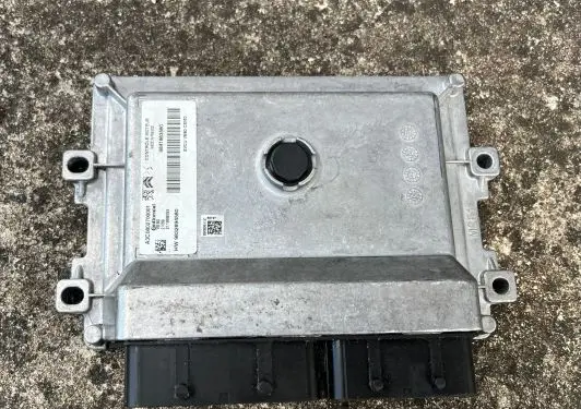 Peugeot 2008 II Engine control unit/module 9841863580 A3C0802700001