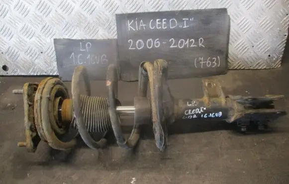 KIA Ceed Front wheel hub spindle knuckle