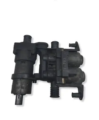 BMW 5 E39 Coolant heater control valve 8374994